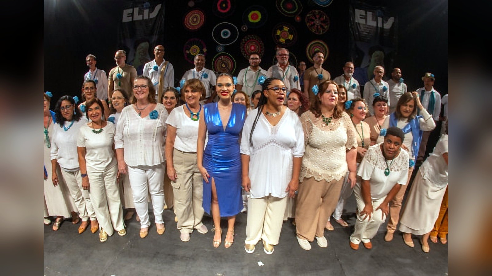 “Cantando Elis” encanta pelo talento e entrega do Coral Associação Sabesp