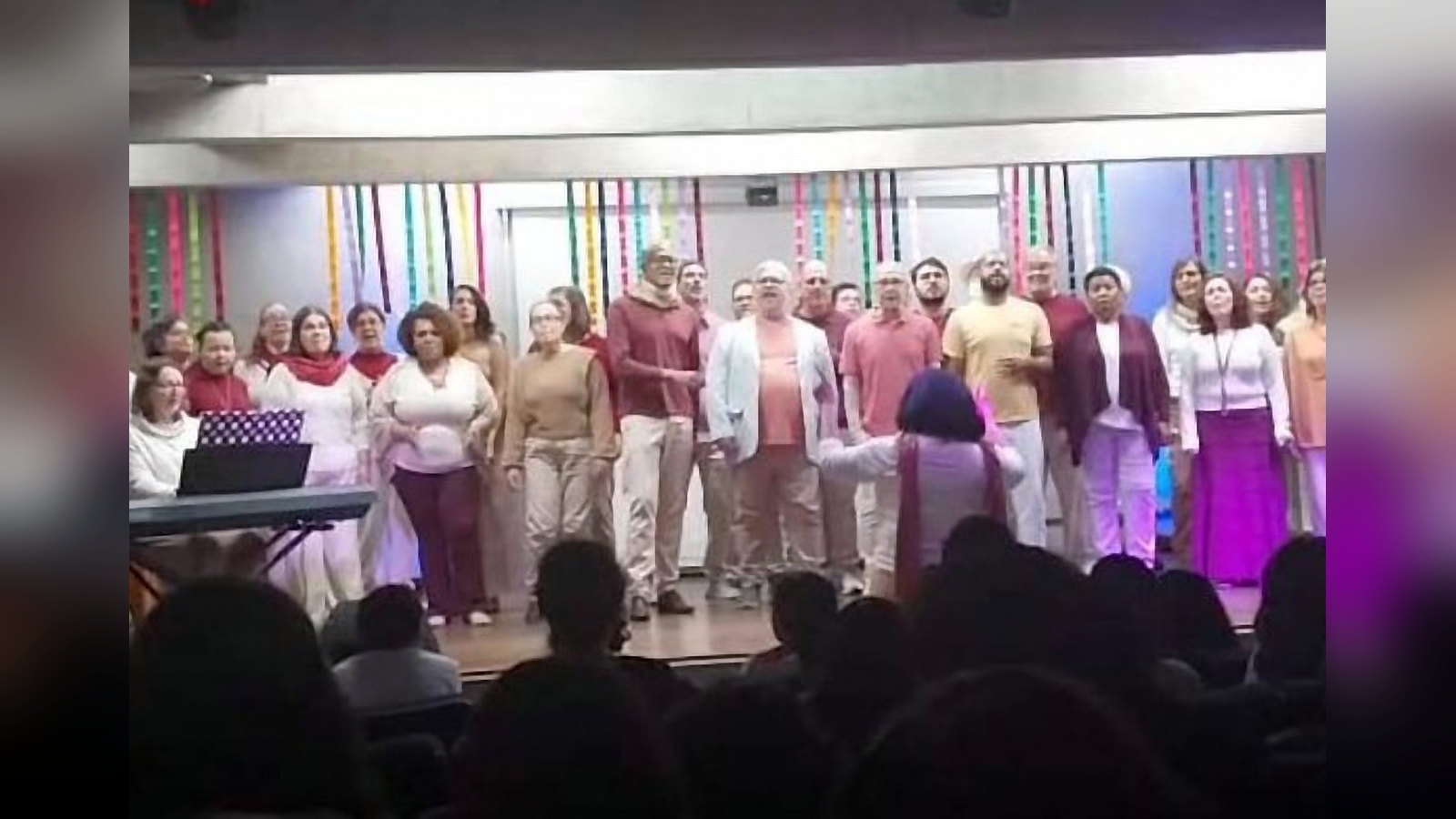 Nosso Coral em apresentação na Biblioteca Municipal de São Paulo