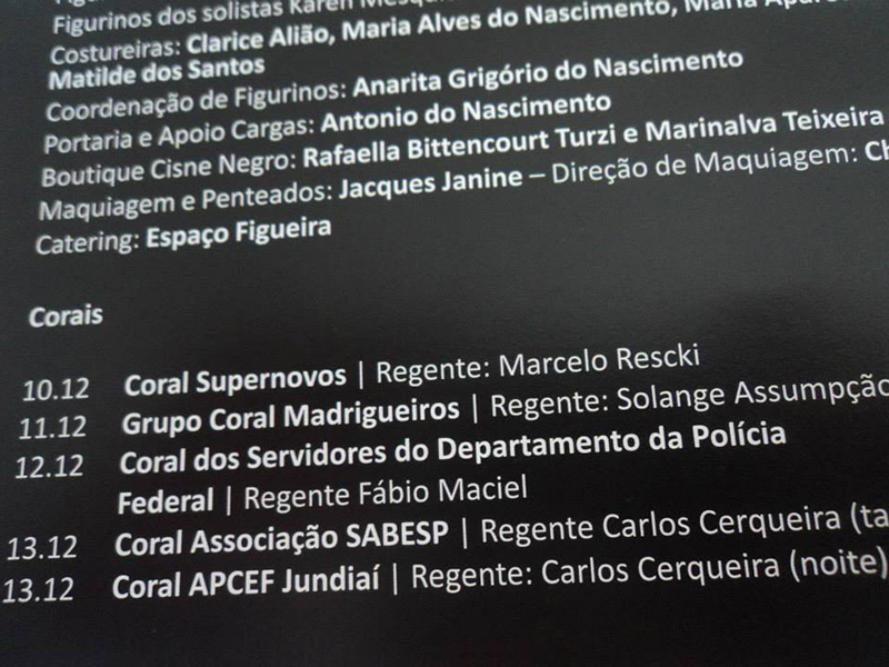Coral da Associação Sabesp na abertura do Ballet Quebra Nozes