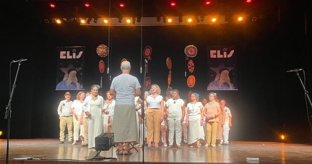 Mais “Cantando Elis”, em Caraguatatuba