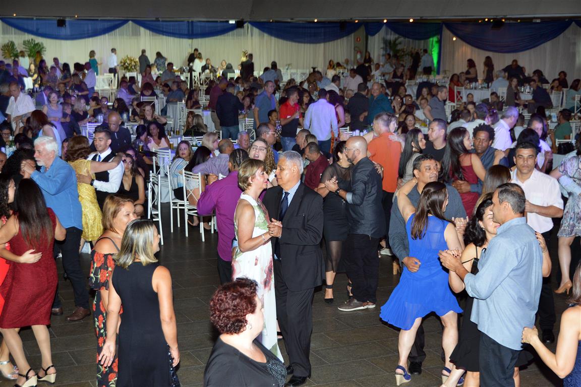 Associação Sabesp comemorou seu aniversário com um Grande Baile