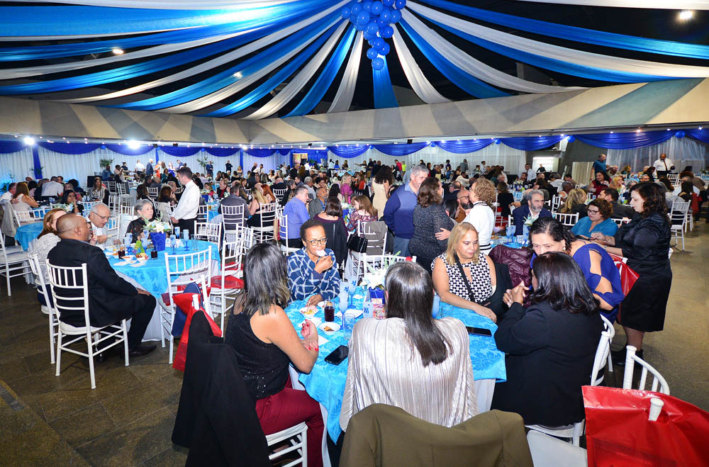 O Grande Baile de 52 Anos da Associação Sabesp reuniu participantes de todo o Estado de São Paulo